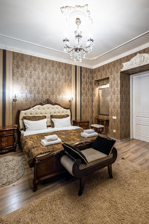 Classic Royal Central Apartment. Balcony And A/C Λβιβ Εξωτερικό φωτογραφία